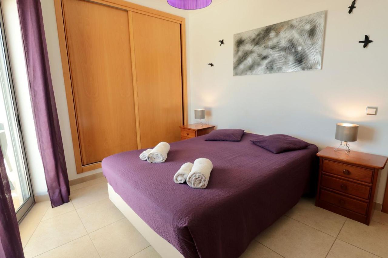 Olhos De Agua 1br With Pool, Ac And Free Parking Appartement *