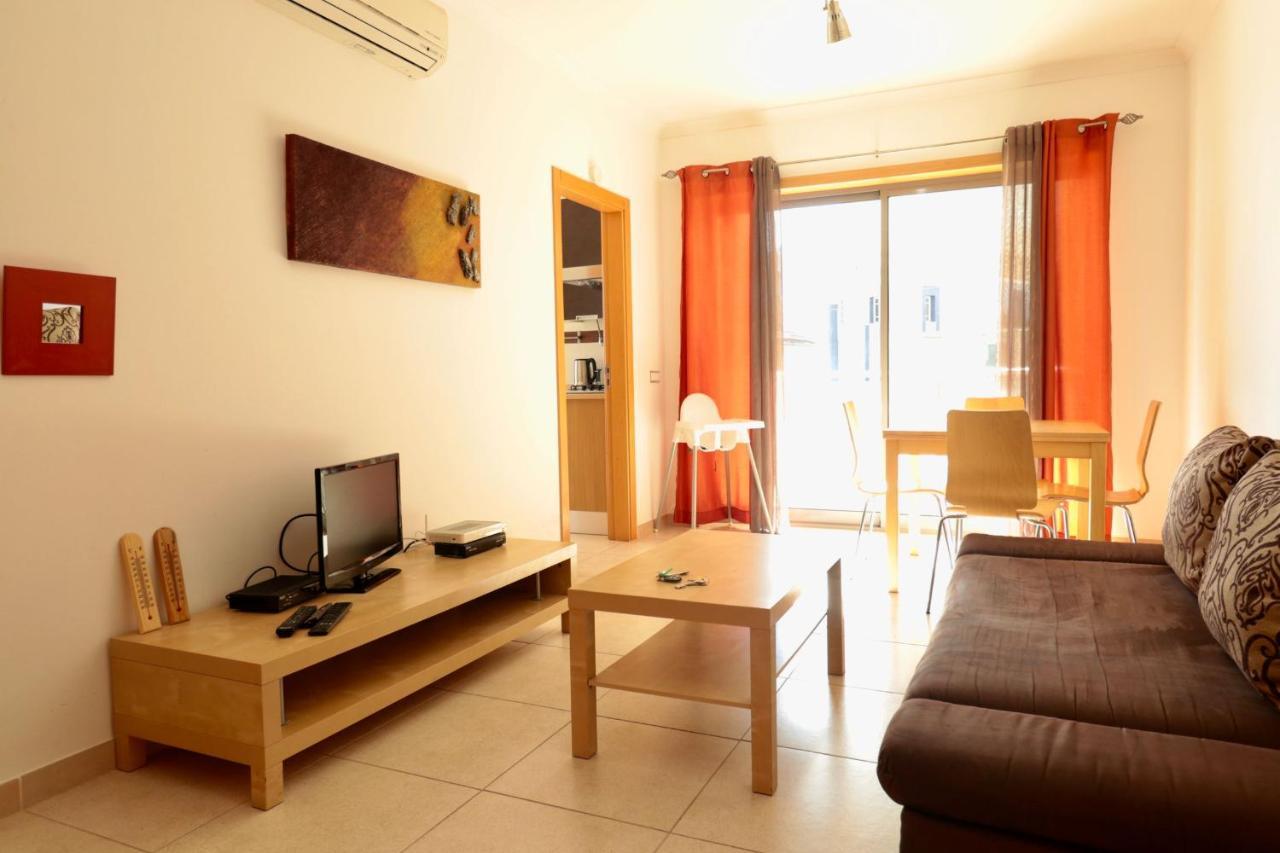 Appartement Olhos De Agua 1br With Pool, Ac And Free Parking *